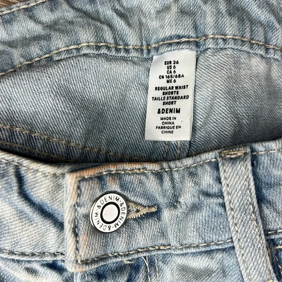 NEW H&M Regular Waist Taille Standard Shorts US 6 - Picture 3 of 3
